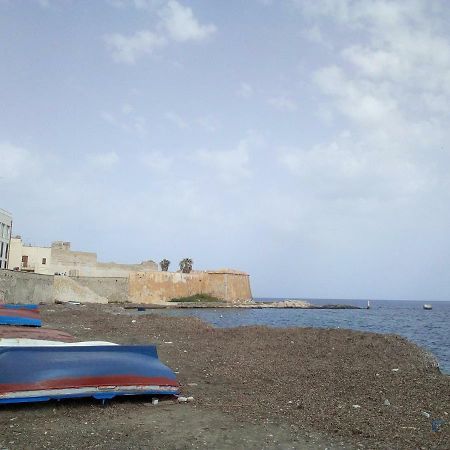 Appartamento Tra Mare E Storia トラーパニ エクステリア 写真